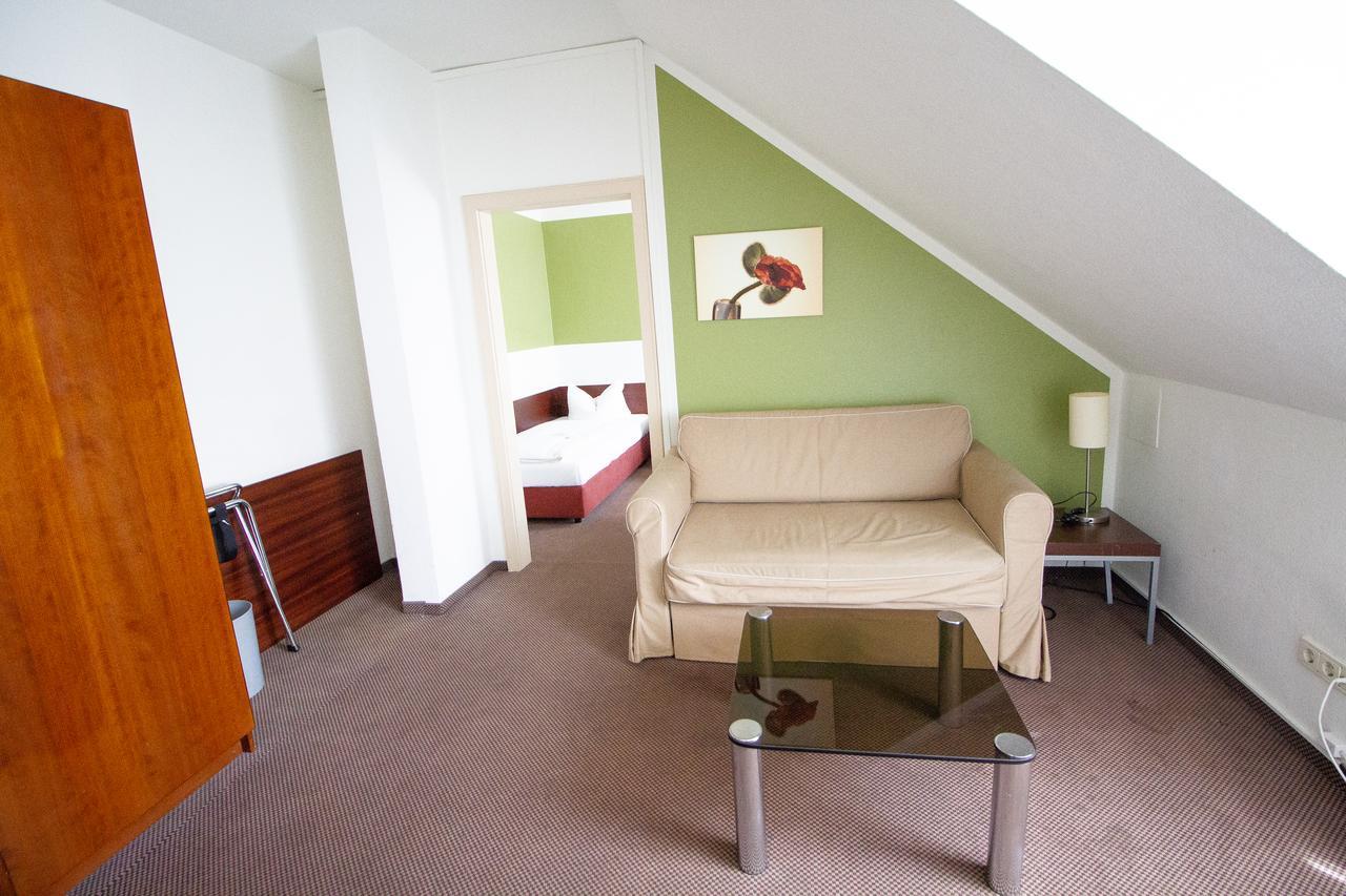 Hotel Dolomit München